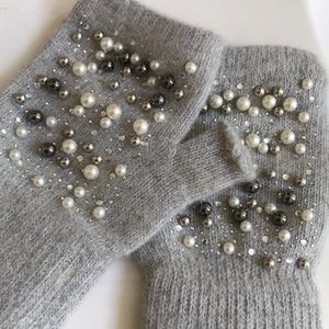 Fingerless Gloves w/ pearl and rhinestone details